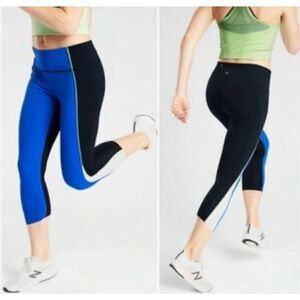 Athleta velocity colorblock capri‎ XS black blue excellent